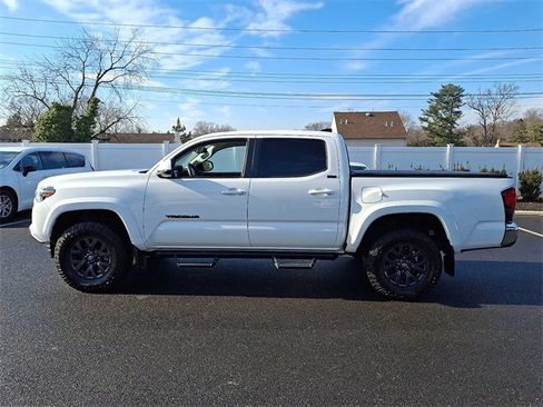 Used 2023 Toyota Tacoma SR5 image 4
