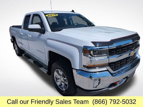 Used 2018 Chevrolet Silverado 1500 LT w/ All Star Edition AWD/4WD image 7