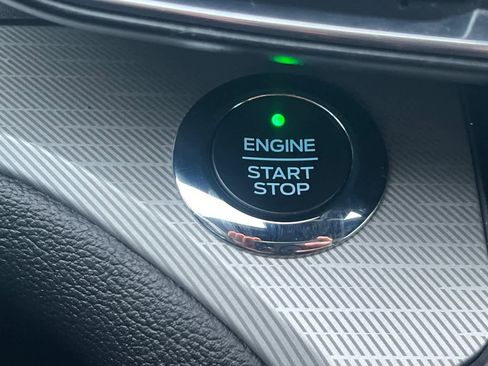 Certified 2020 Ford Explorer XLT w/ Equipment Group 202A image 23