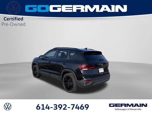 Certified 2024 Volkswagen Taos SE image 4