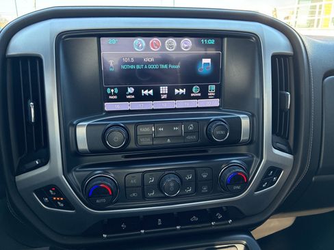 Used 2018 GMC Sierra 1500 SLT w/ SLT Premium Package image 19