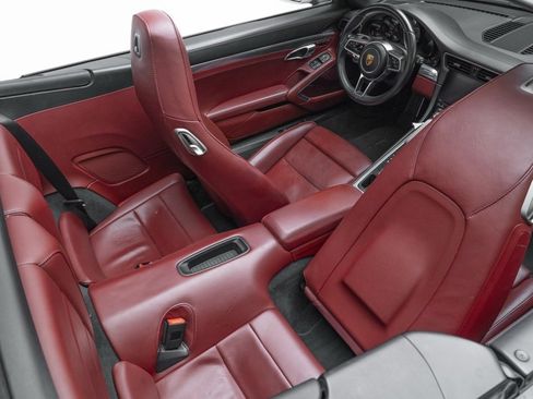 Used 2019 Porsche 911 Carrera image 48