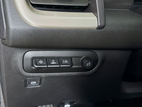 Used 2024 GMC Terrain Denali AWD/4WD image 10