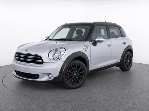 Used 2016 MINI Cooper Countryman FWD image 2