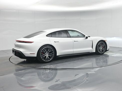 Used 2021 Porsche Taycan 4S image 27
