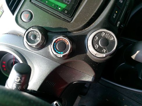 Used 2011 Honda Fit Sport image 30