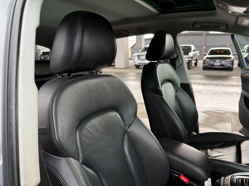 Used 2013 Audi Q5 3.0T Premium Plus w/ Sport Interior Pkg image 26