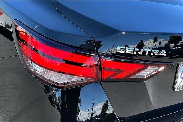 Certified 2025 Nissan Sentra S FWD image 22