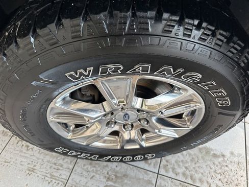 Used 2015 Ford F150 XLT w/ Equipment Group 301A Mid image 17