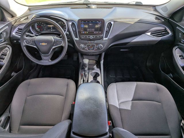 Used 2021 Chevrolet Malibu LS FWD image 14