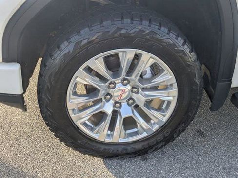 Used 2023 GMC Sierra 1500 Denali AWD/4WD image 12