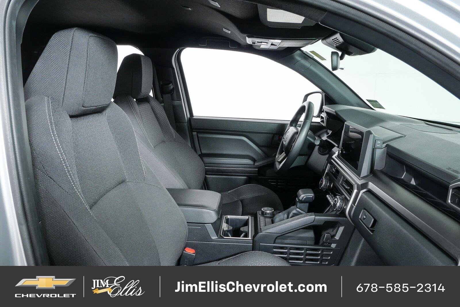 Used 2025 Toyota 4Runner SR5 RWD image 21