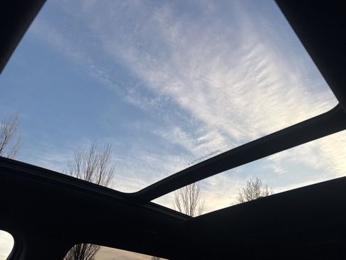 Used 2024 Chevrolet Traverse RS w/ LPO, Floor Liner Package image 29