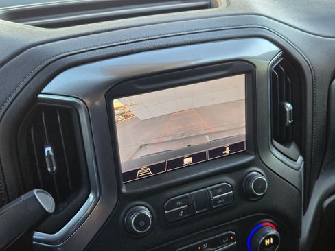 Used 2020 Chevrolet Silverado 1500 RST image 18