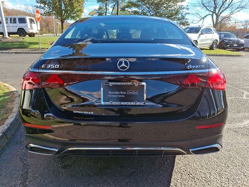 Used 2025 Mercedes-Benz E 350 4MATIC Sedan image 6