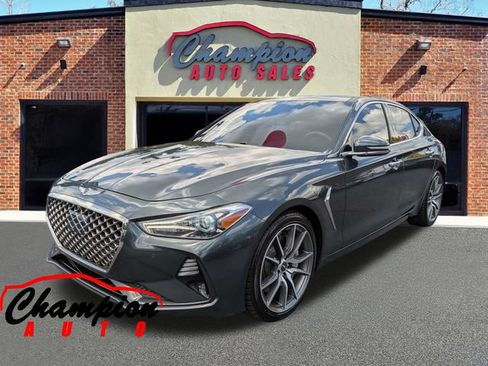 Used 2019 Genesis G70 3.3T Design RWD image 8