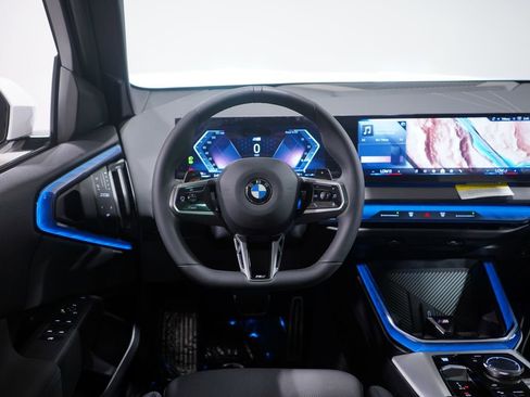 Used 2025 BMW X3 xDrive30i w/ M Sport Package image 11