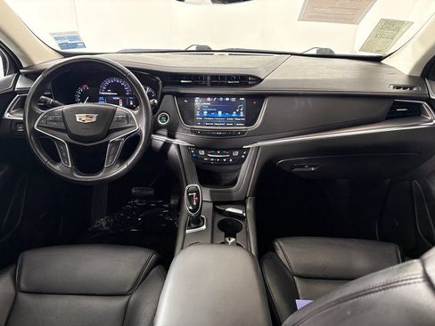 Used 2019 Cadillac XT5 Premium Luxury FWD image 41