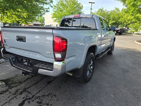 Used 2021 Toyota Tacoma SR5 AWD/4WD image 7