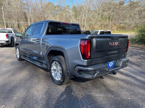 Used 2021 GMC Sierra 1500 SLT image 3