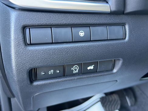 New 2026 Nissan Rogue SV image 25