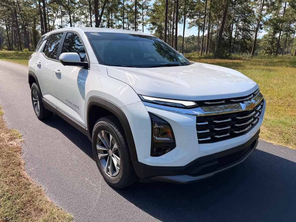 New 2027 Chevrolet Equinox LT w/ Safety and Technology Package FWD image 7