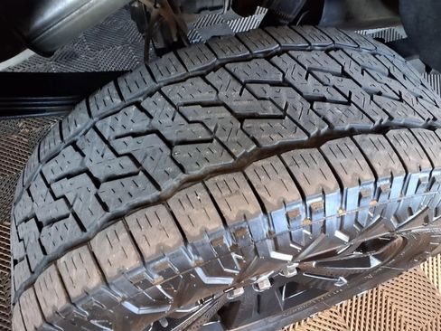 Used 2021 Chevrolet Colorado ZR2 w/ ZR2 Midnight Special Edition image 9