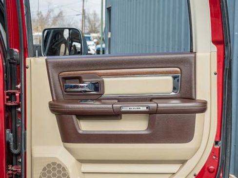 Used 2014 RAM 2500 Laramie image 41