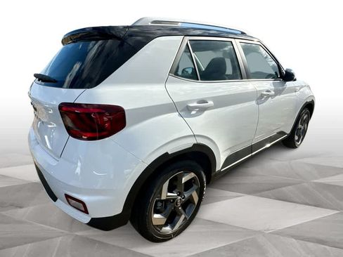 New 2026 Hyundai Venue SEL FWD image 8