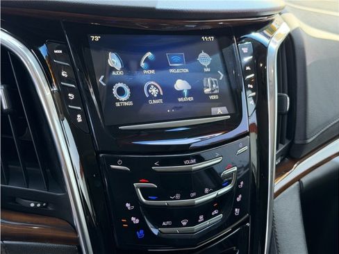 Used 2017 Cadillac Escalade Premium Luxury AWD/4WD image 44