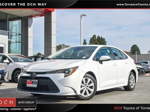 Used 2023 Toyota Corolla LE image 1