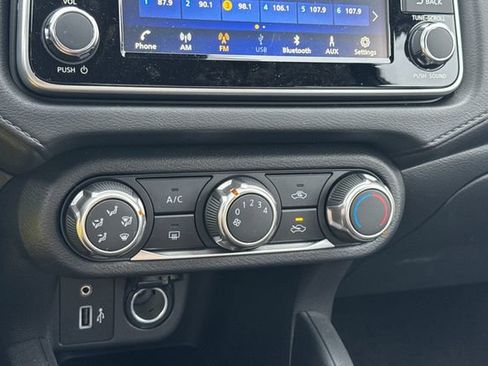 Used 2025 Nissan Versa S w/ S Plus Package image 21