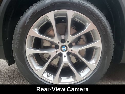 Used 2023 BMW X5 xDrive40i w/ Premium Package AWD/4WD image 12