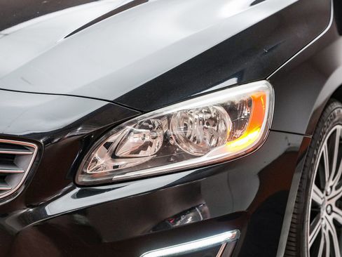 Used 2016 Volvo S60 T5 Premier FWD image 8