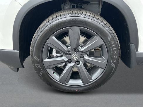 New 2026 Honda Pilot Sport image 8