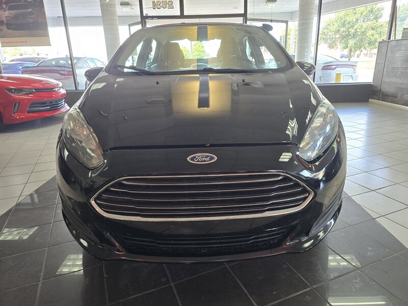 Used 2017 Ford Fiesta SE w/ Cold Weather Package FWD image 2