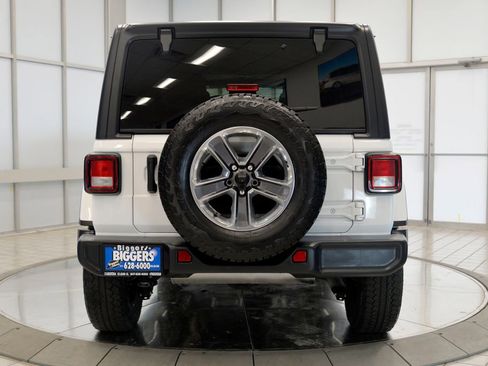 Used 2021 Jeep Wrangler Unlimited Sahara w/ Cold Weather Group image 7