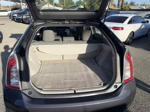 Used 2013 Toyota Prius Two FWD image 16