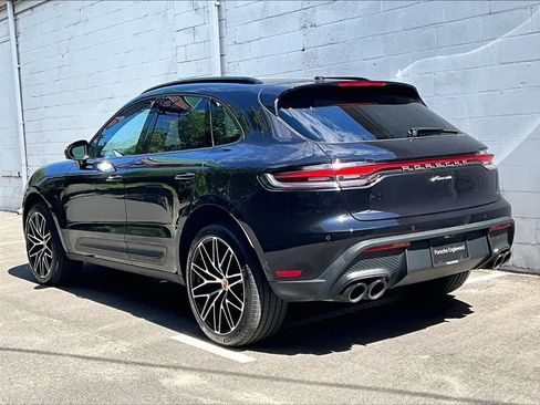 Certified 2026 Porsche Macan AWD/4WD image 3