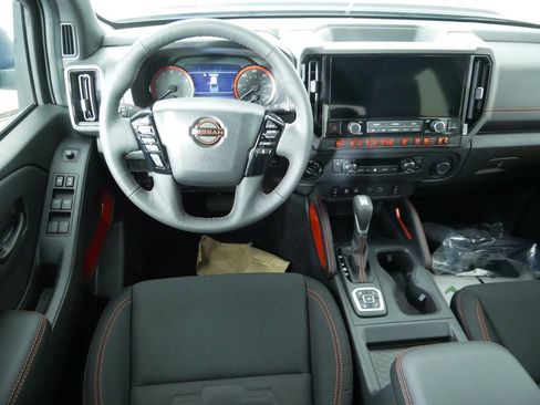 New 2026 Nissan Frontier PRO-4X w/ Tow Package AWD/4WD image 20