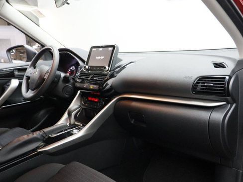 Used 2024 Mitsubishi Eclipse Cross LE AWD/4WD image 19