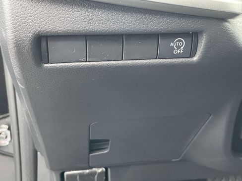 Used 2026 Nissan Kicks SV FWD image 17