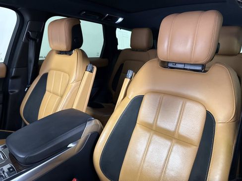 Used 2019 Land Rover Range Rover Sport Supercharged AWD/4WD image 18