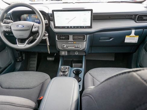 New 2025 Ford Maverick XL image 14