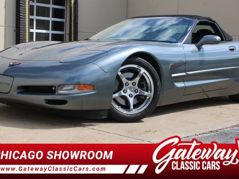 Used 2004 Chevrolet Corvette Convertible w/ Preferred Equipment Group RWD image 1