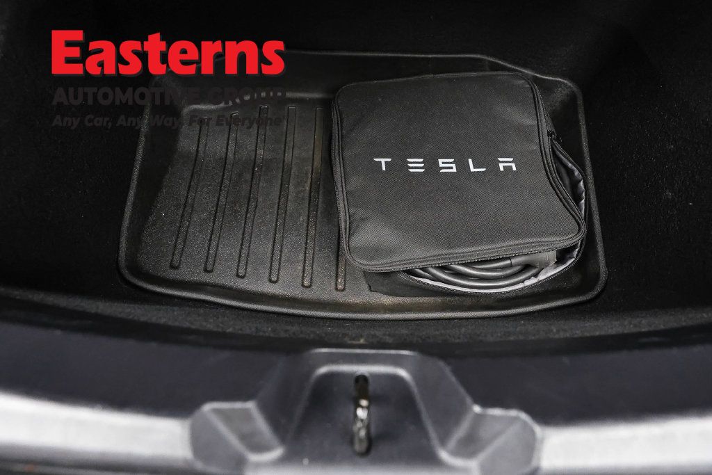 Used 2023 Tesla Model 3 Standard Range RWD image 9