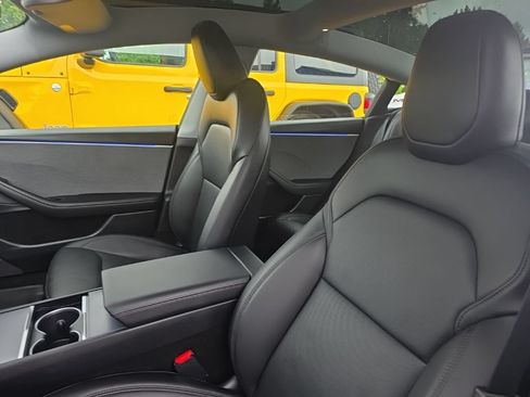 Used 2025 Tesla Model 3 RWD image 13