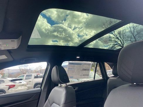 New 2026 Volkswagen Atlas Cross Sport SEL Premium R-Line image 11