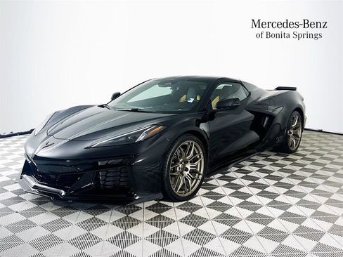 Used 2024 Chevrolet Corvette Z06 w/ Stealth Interior Trim Package RWD image 3