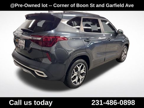 Used 2023 Kia Seltos EX AWD/4WD image 10